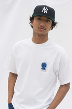 T-Shirt Bleu de Kinh Blanc